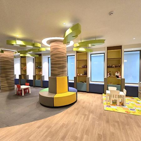 Patong Oceanfront Beach Resort - Sha Extra Plus מראה חיצוני תמונה The Children's Museum of Oak Park